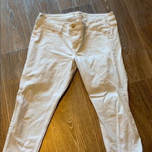 White hollister jeans
